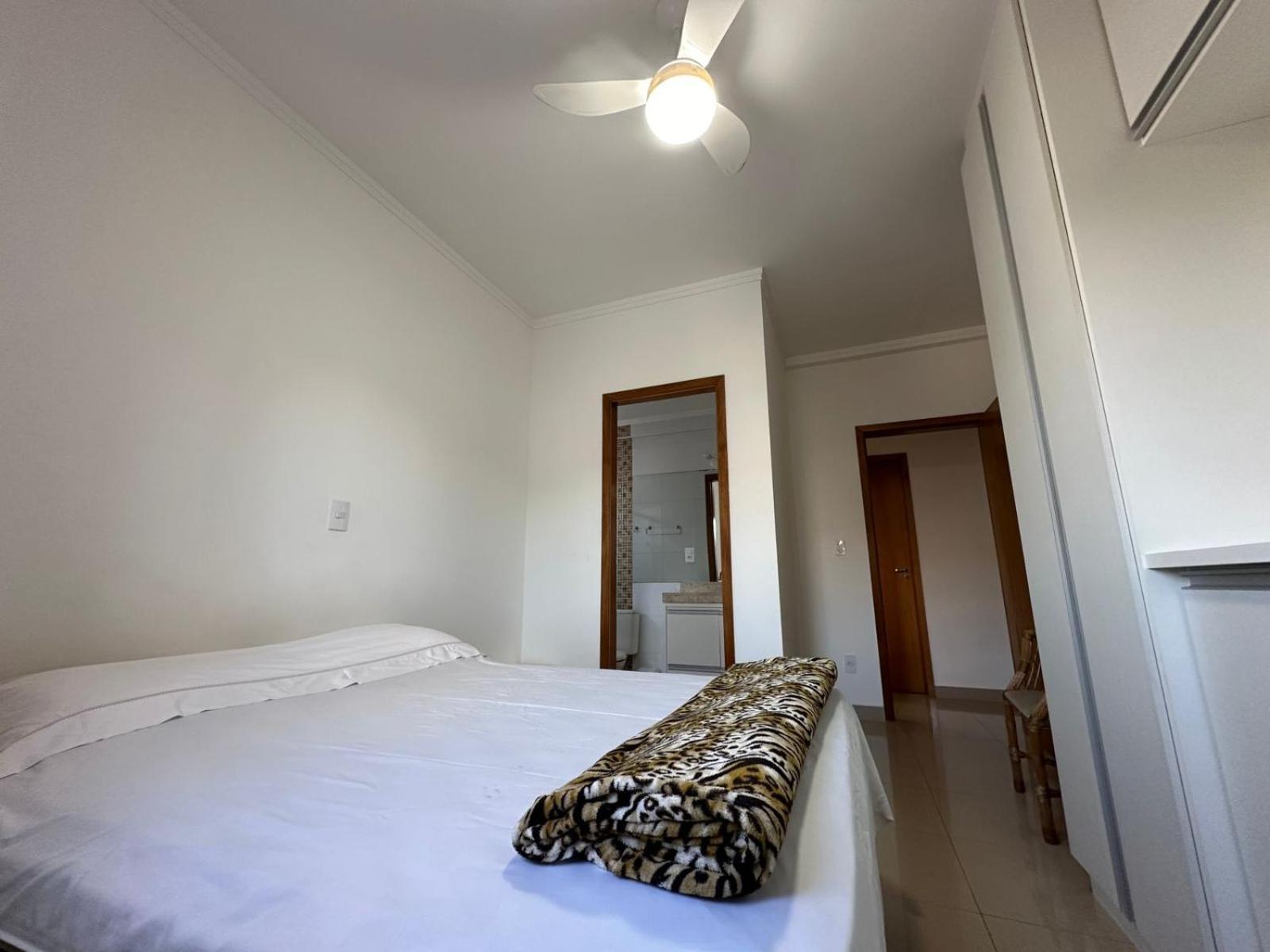 Apto Apolo - 3 Dorm Wifi São Carlos Kültér fotó